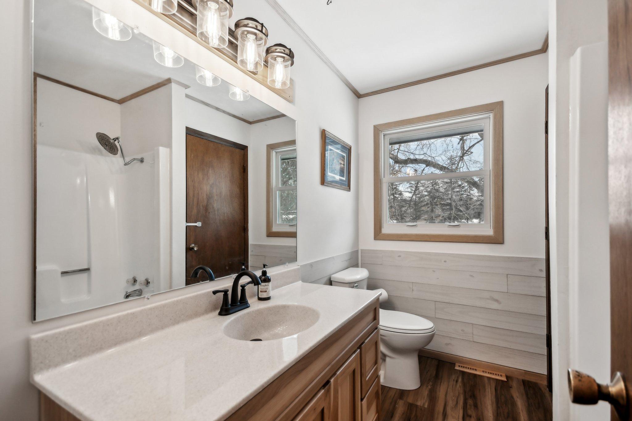 23-web-or-mls-Timber Ln-023.jpg