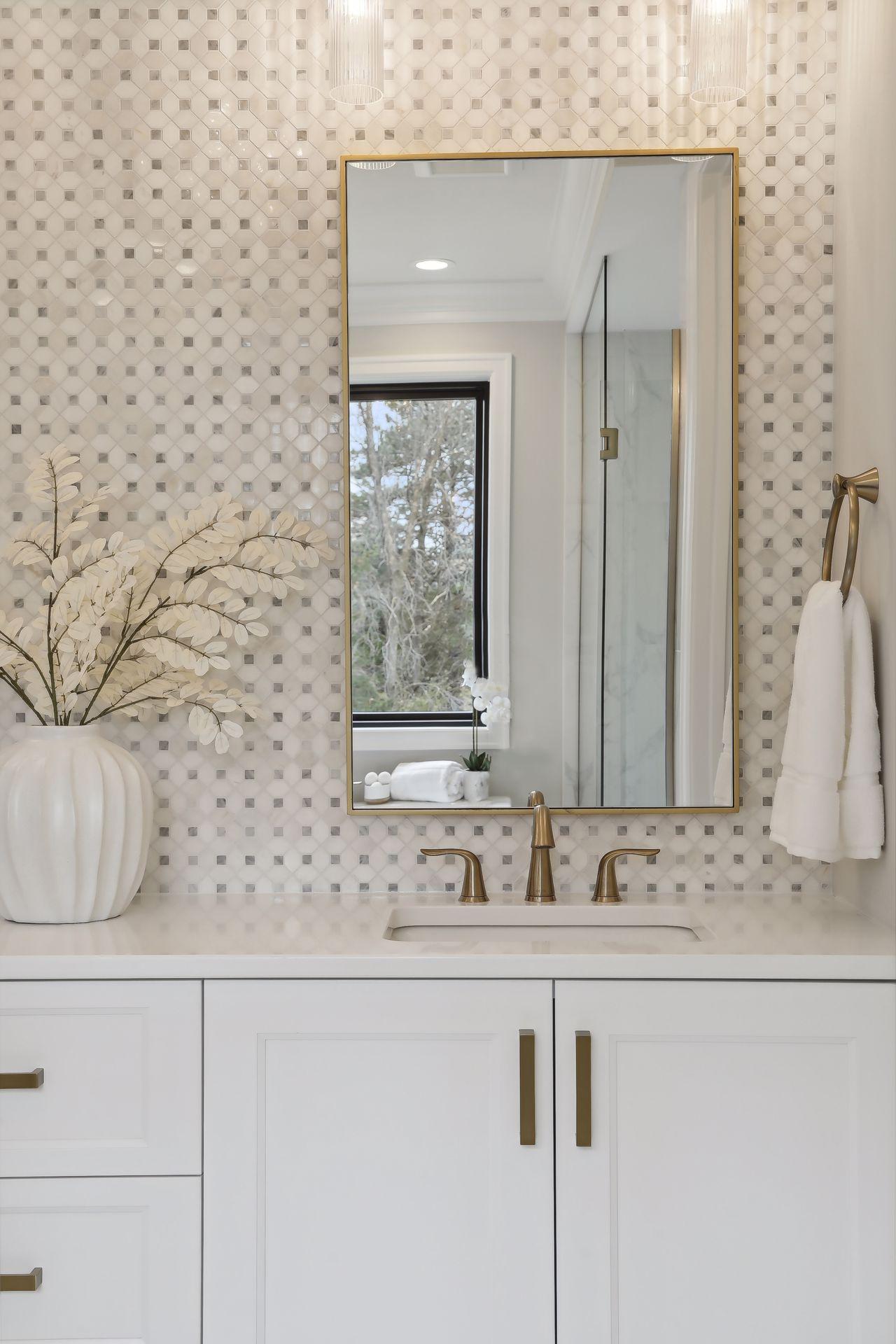 Photo of previous model.