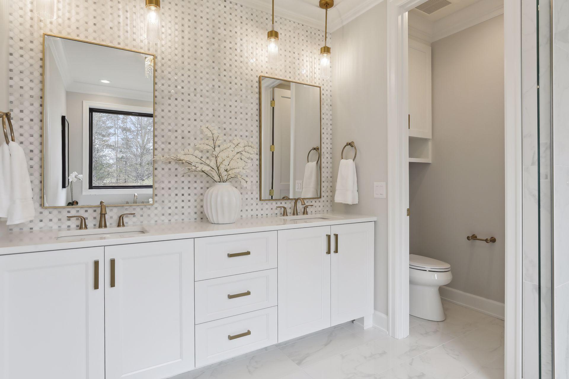 Photo of previous model.