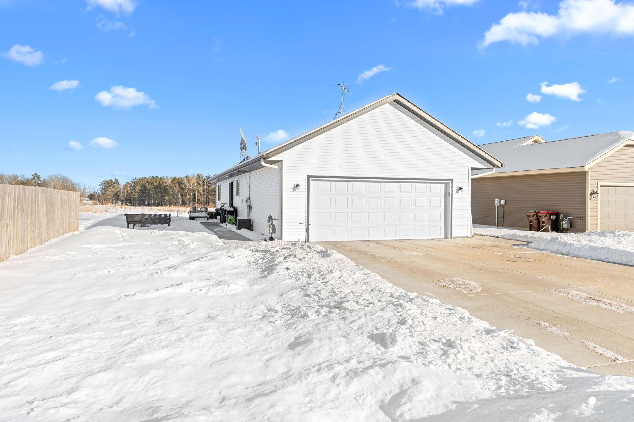 Extra wide garage door, inside garage is fabulous