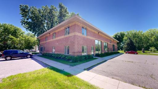 768 N Creek Drive, Willmar, MN 56201