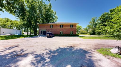 768 N Creek Drive, Willmar, MN 56201