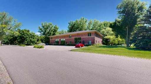 768 N Creek Drive, Willmar, MN 56201