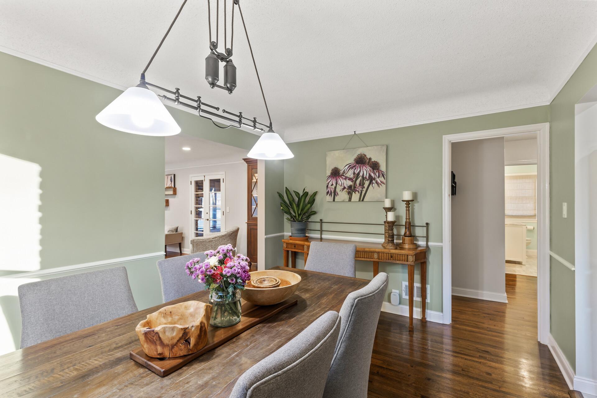 25_1616_70th25 (1)_mls.jpg