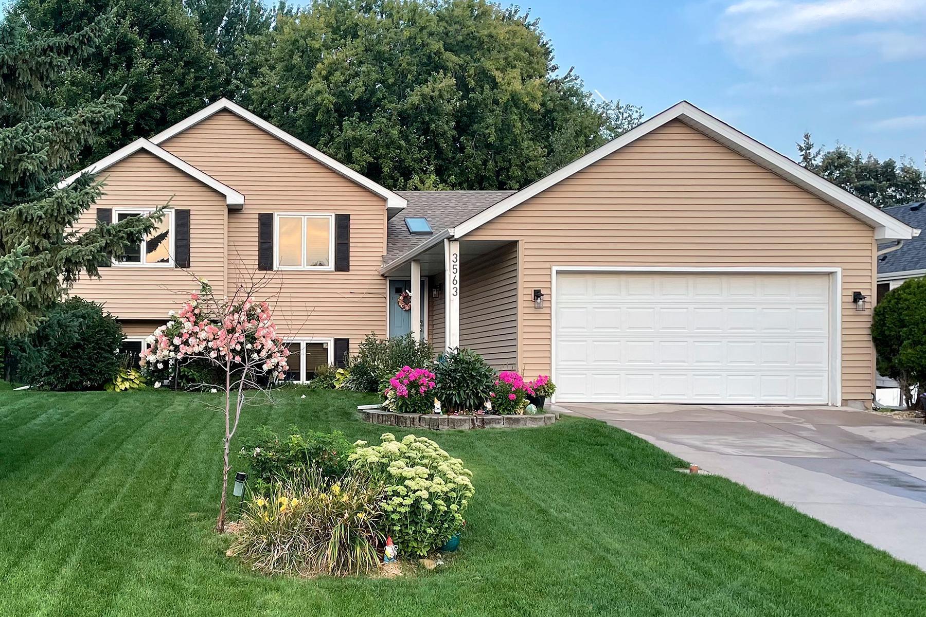 Summer view of front yard