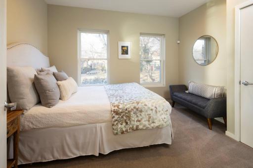 2675 E Lake Of The Isles Parkway, Minneapolis, MN 55408