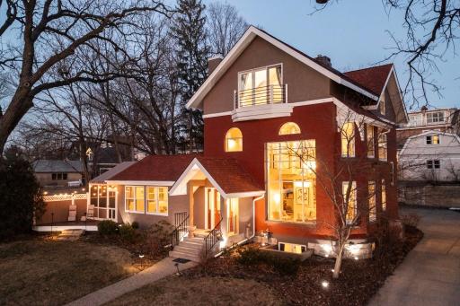 2675 E Lake Of The Isles Parkway, Minneapolis, MN 55408