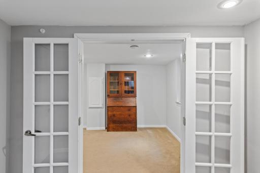 612 Erie Street SE, Minneapolis, MN 55414