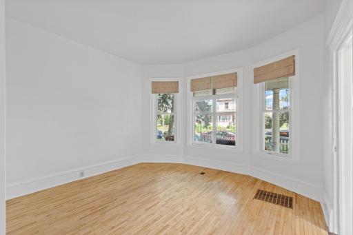 612 Erie Street SE, Minneapolis, MN 55414