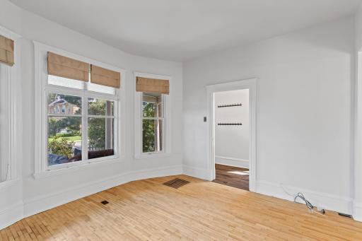 612 Erie Street SE, Minneapolis, MN 55414