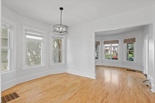 612 Erie Street SE, Minneapolis, MN 55414