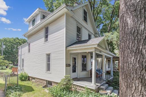 612 Erie Street SE, Minneapolis, MN 55414