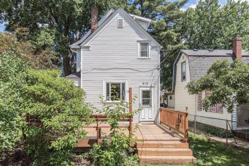 612 Erie Street SE, Minneapolis, MN 55414