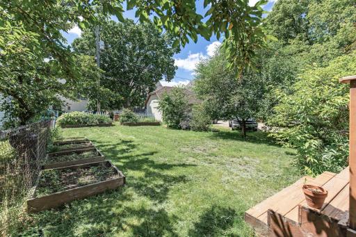 612 Erie Street SE, Minneapolis, MN 55414