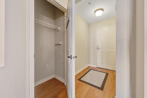 500 E Grant Street, 1905, Minneapolis, MN 55404