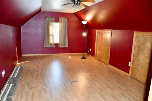 919 Labree Avenue N, Thief River Falls, MN 56701