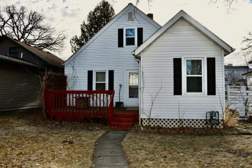 919 Labree Avenue N, Thief River Falls, MN 56701