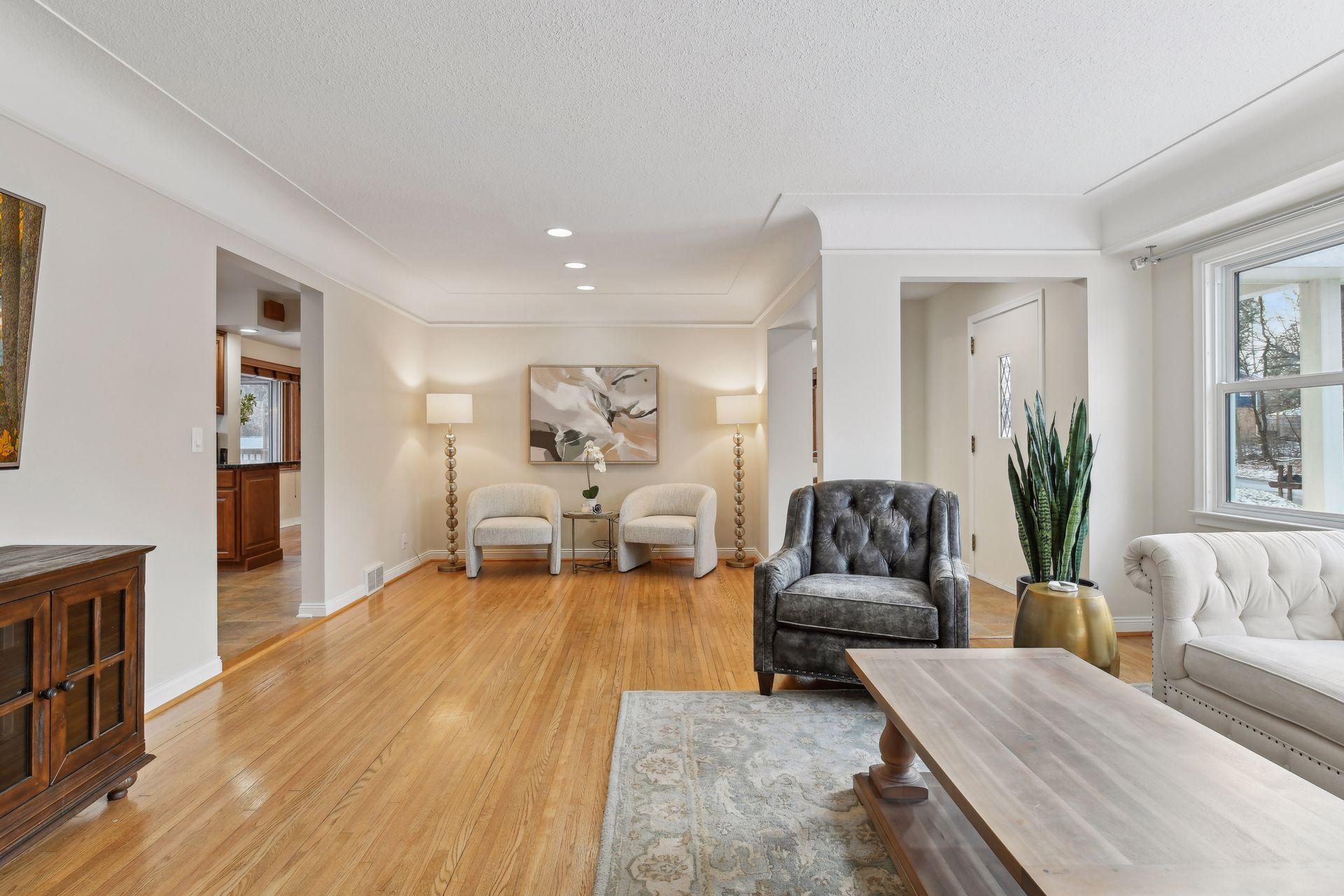 Versatile space, ideal for a sitting area.