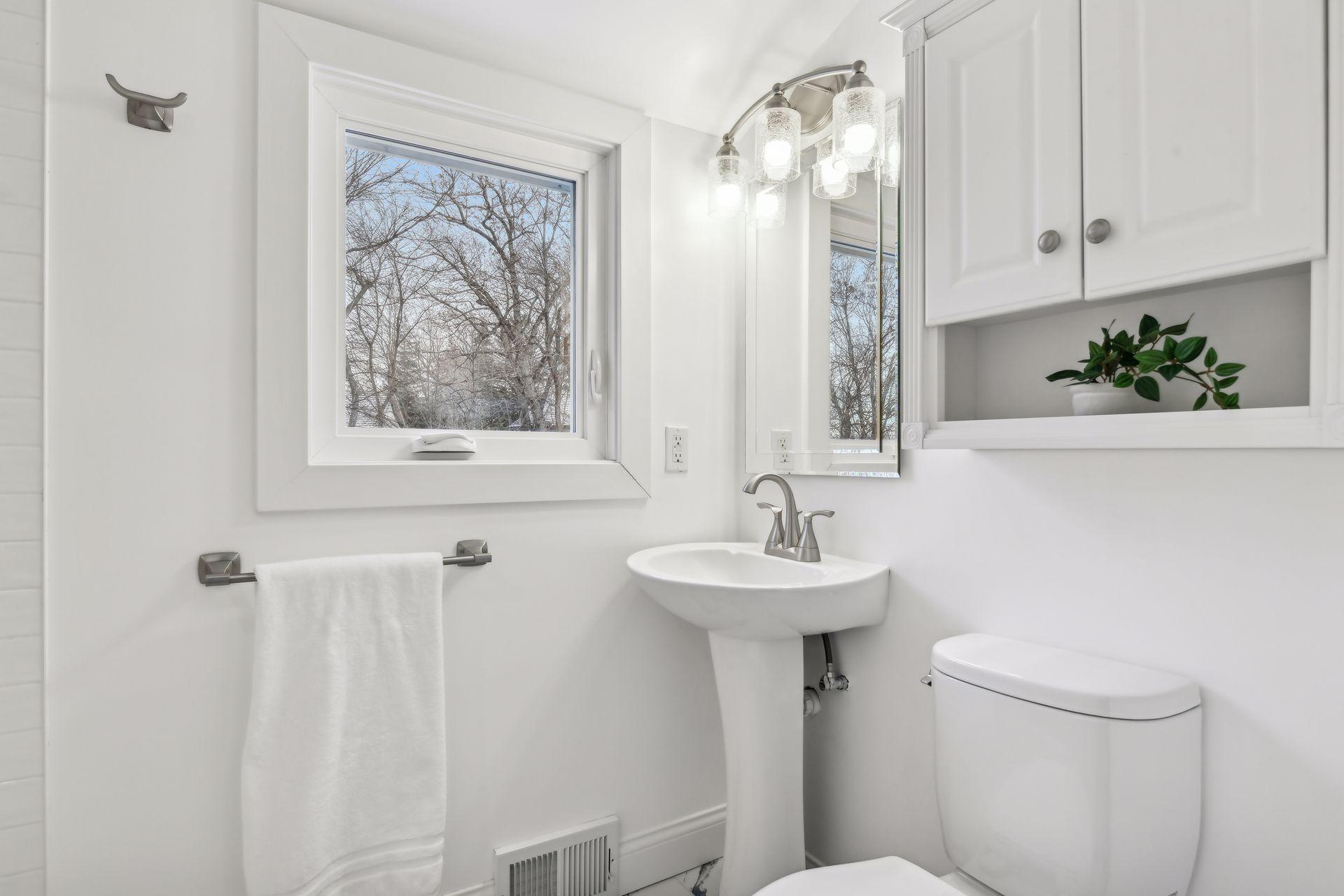 3/4 upper level bathroom.