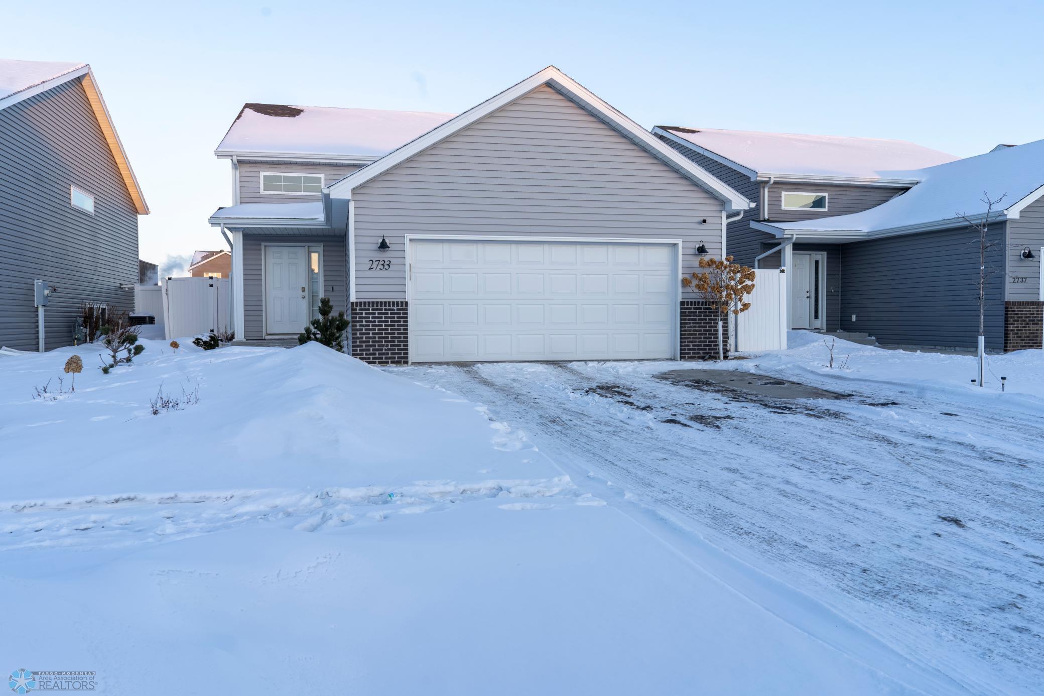 2733 Divide Street W, West Fargo, ND 58078