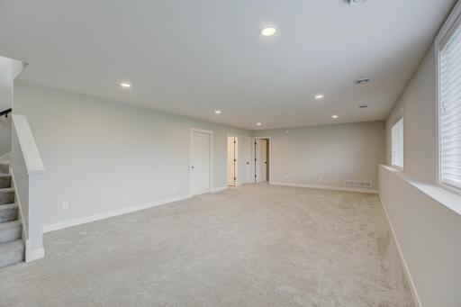 3923 Kokanee Lane N, Lake Elmo, MN 55042