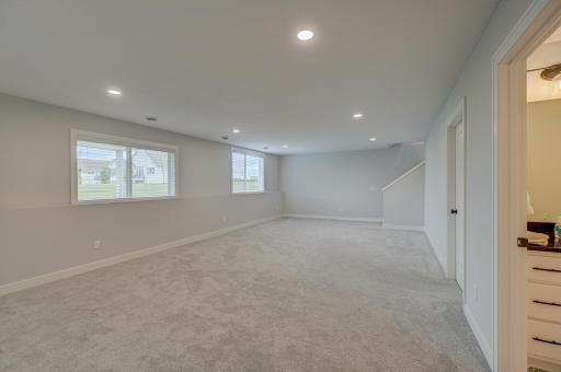 3923 Kokanee Lane N, Lake Elmo, MN 55042