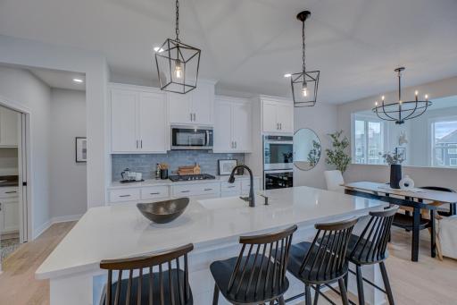 3923 Kokanee Lane N, Lake Elmo, MN 55042