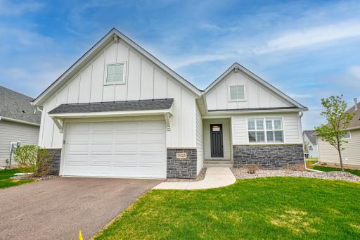 3923 Kokanee Lane N, Lake Elmo, MN 55042
