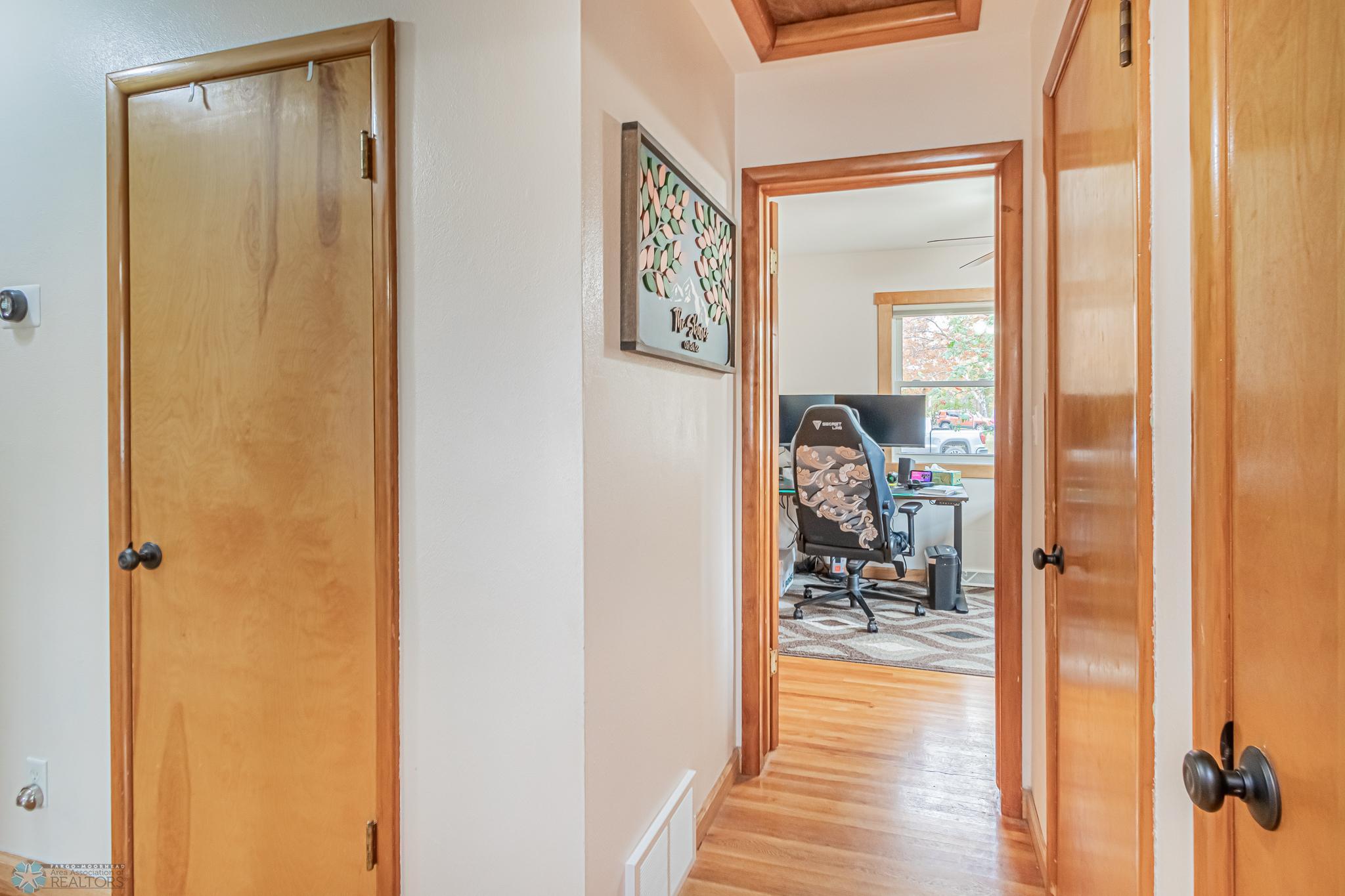 1304 17th Ave S, Moorhead, MN 56560-28.jpg
