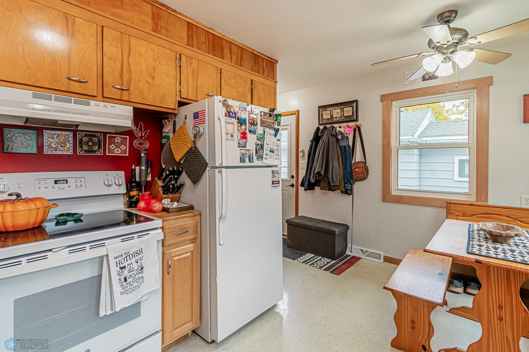 1304 17th Ave S, Moorhead, MN 56560-17.jpg