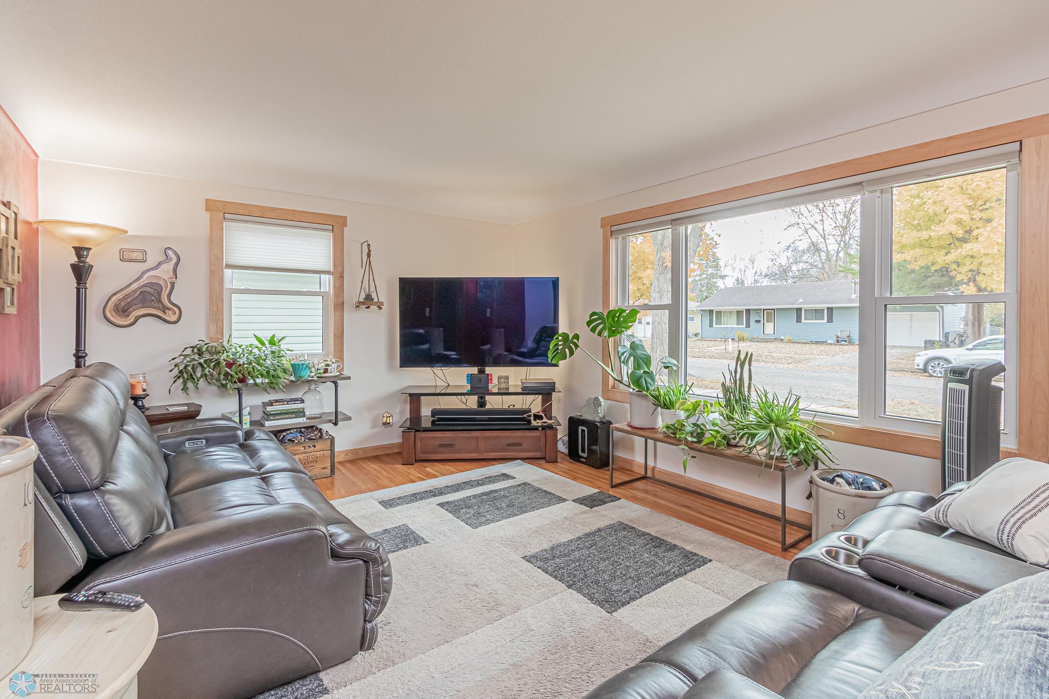 1304 17th Ave S, Moorhead, MN 56560-21.jpg