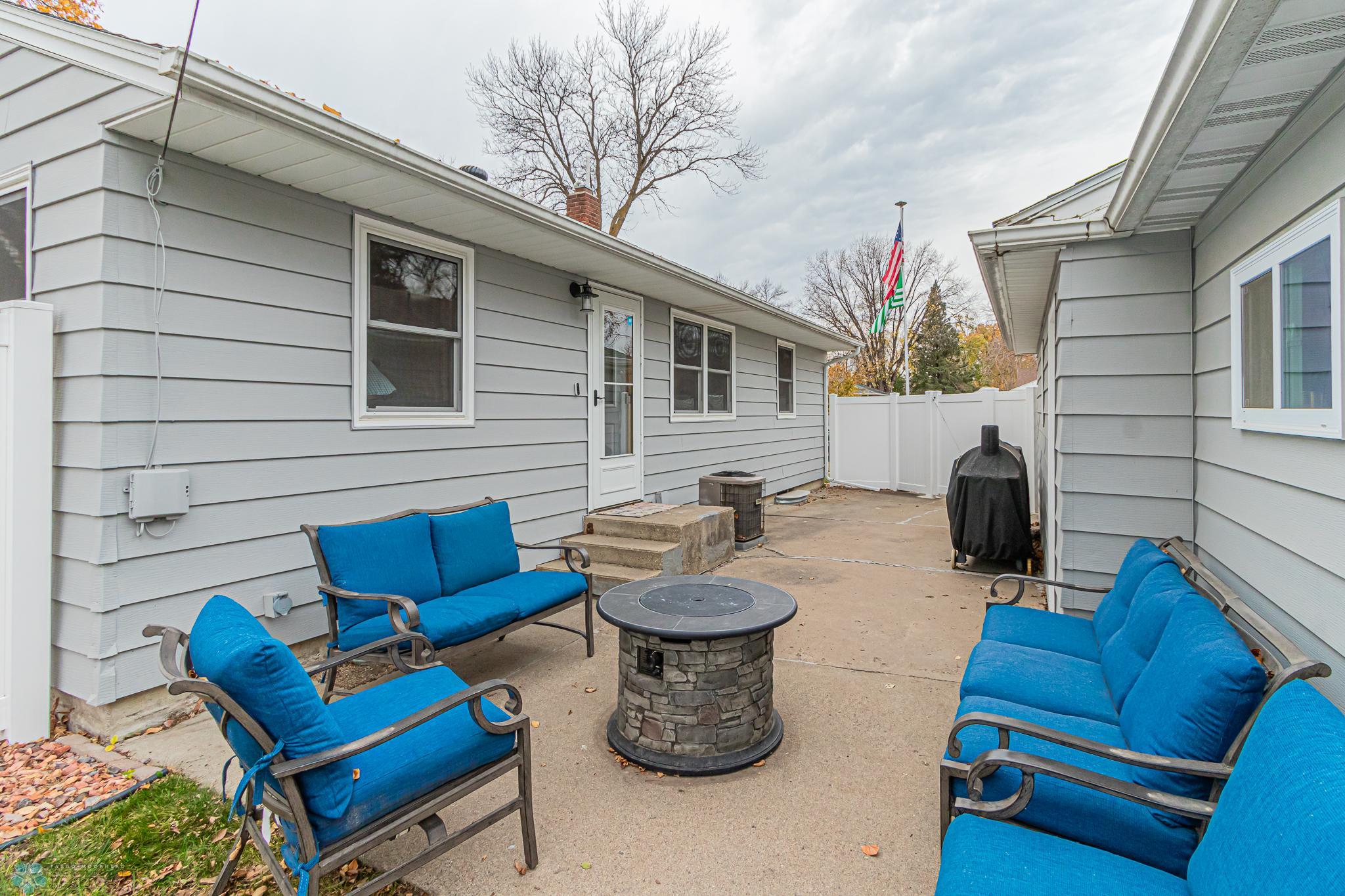 1304 17th Ave S, Moorhead, MN 56560-37.jpg