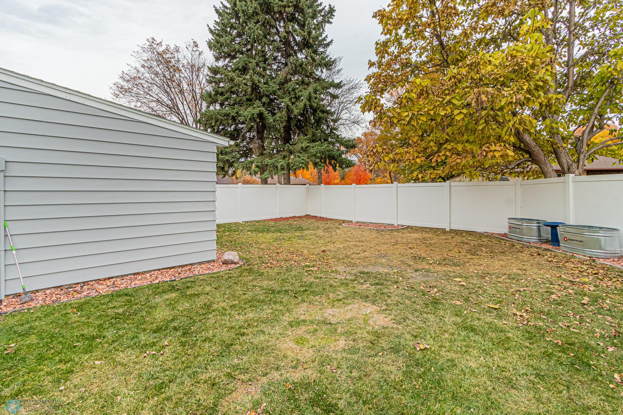 1304 17th Ave S, Moorhead, MN 56560-39.jpg