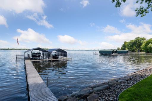 Level Lakeshore with New Docs & Canopies