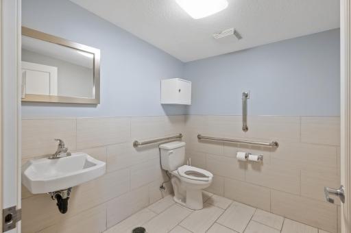 5601 Nicollet Avenue, Minneapolis, MN 55419