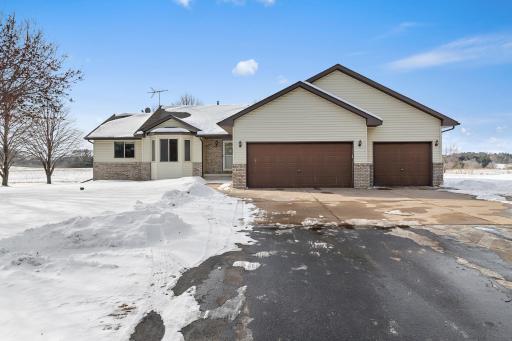 Welcome to your 24 acre, private oasis, just minutes from downtown Cambridge!