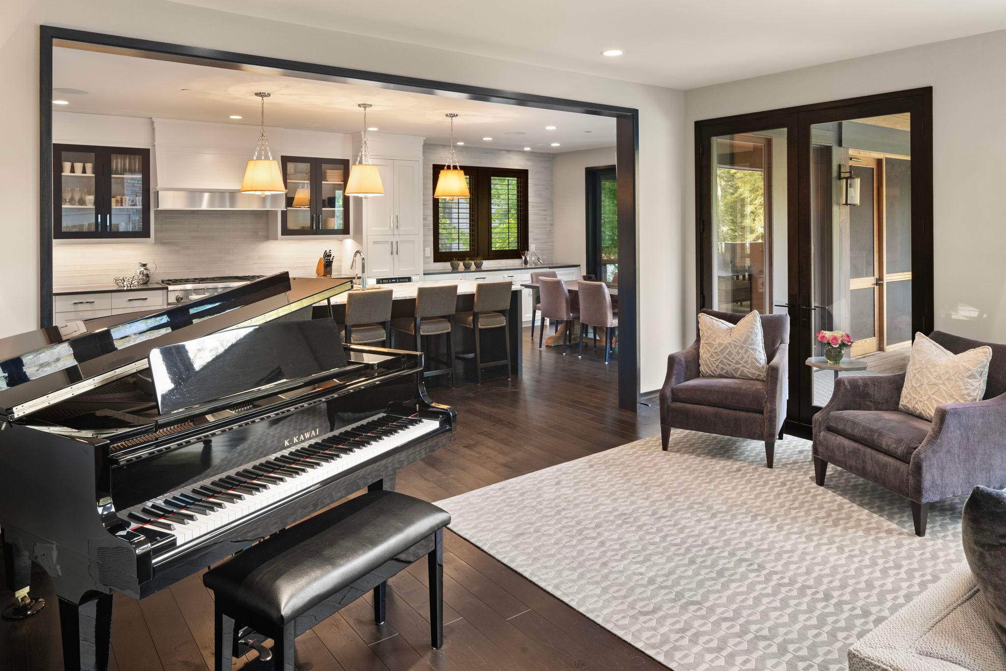 Wonderful flowing floor plan