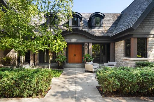 An Inviting Entry