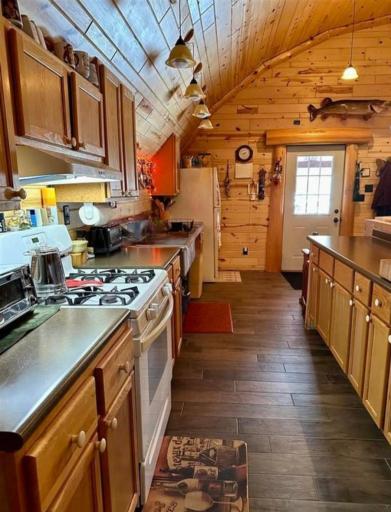 Photo for 5205 Highway 53, Kabetogama, MN 56669 - Listing #6673705 5205 Highway 53, Kabetogama, MN 56669