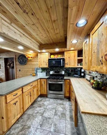 Photo for 5205 Highway 53, Kabetogama, MN 56669 - Listing #6673705 5205 Highway 53, Kabetogama, MN 56669