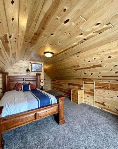Photo for 5205 Highway 53, Kabetogama, MN 56669 - Listing #6673705 5205 Highway 53, Kabetogama, MN 56669