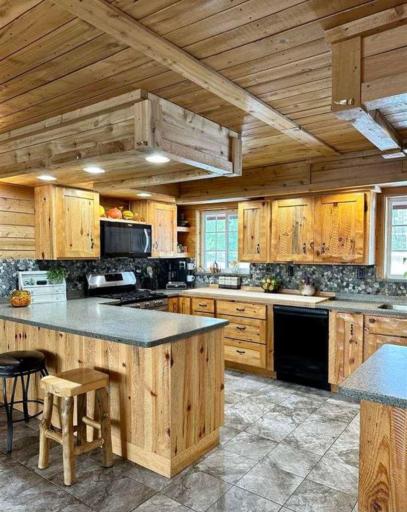Photo for 5205 Highway 53, Kabetogama, MN 56669 - Listing #6673705 5205 Highway 53, Kabetogama, MN 56669