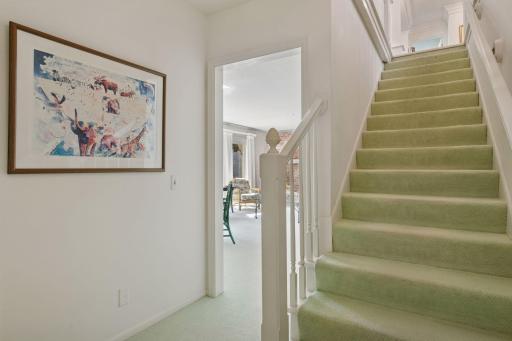 985 Edgewood Hill Road, Wayzata, MN 55391