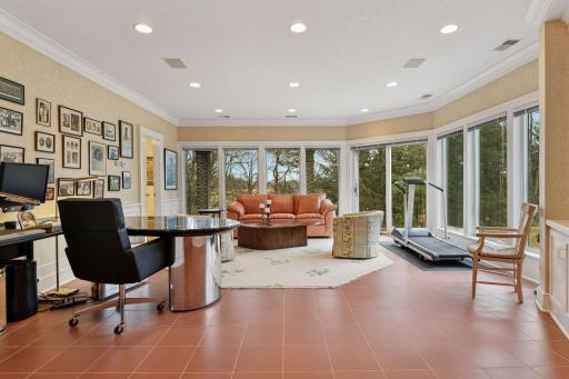 985 Edgewood Hill Road, Wayzata, MN 55391