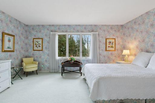 985 Edgewood Hill Road, Wayzata, MN 55391