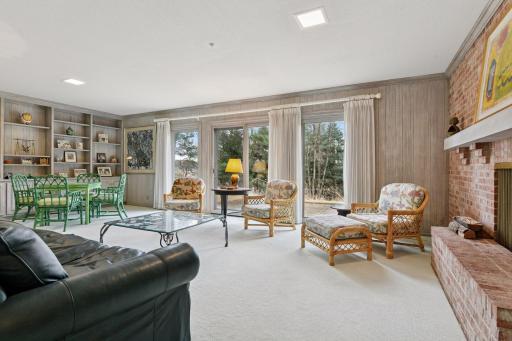 985 Edgewood Hill Road, Wayzata, MN 55391