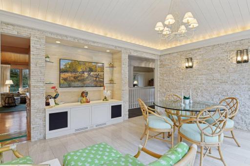985 Edgewood Hill Road, Wayzata, MN 55391