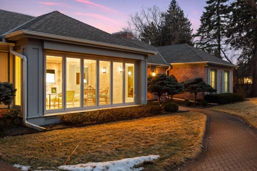985 Edgewood Hill Road, Wayzata, MN 55391