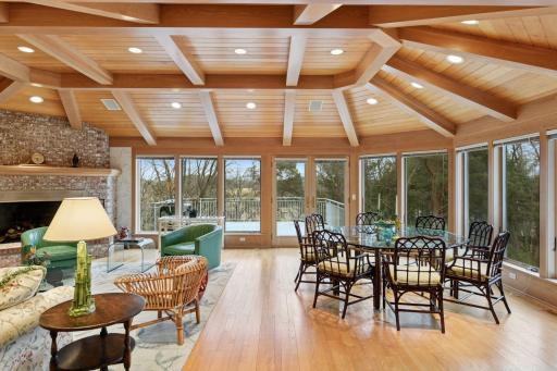 985 Edgewood Hill Road, Wayzata, MN 55391