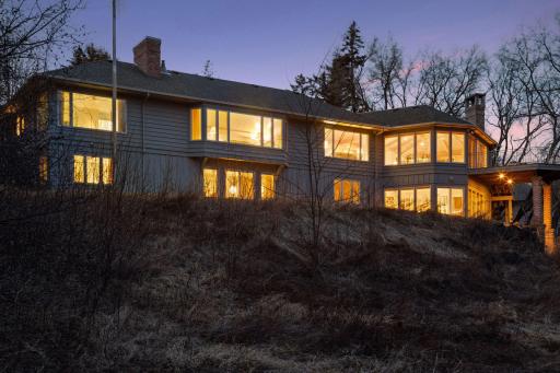 985 Edgewood Hill Road, Wayzata, MN 55391